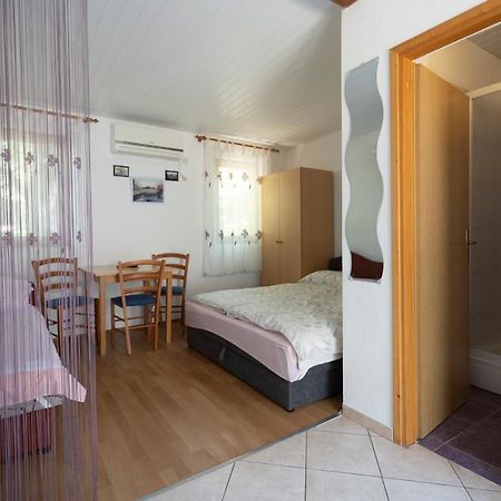 Studio Apartman Ema Gornji Karin Ngoại thất bức ảnh